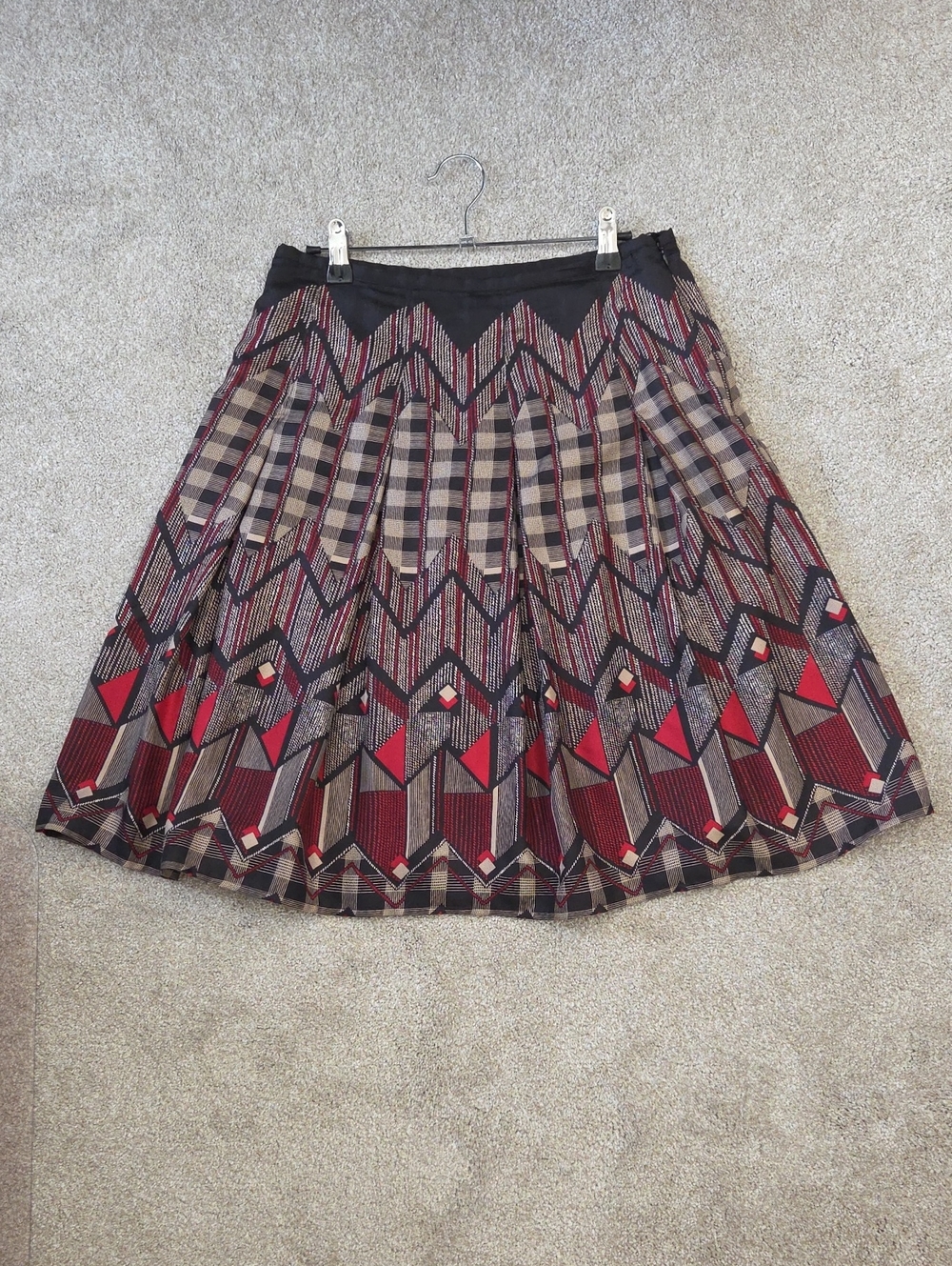 Jones New York Collection. Red and Black Geometric Flared Skirt